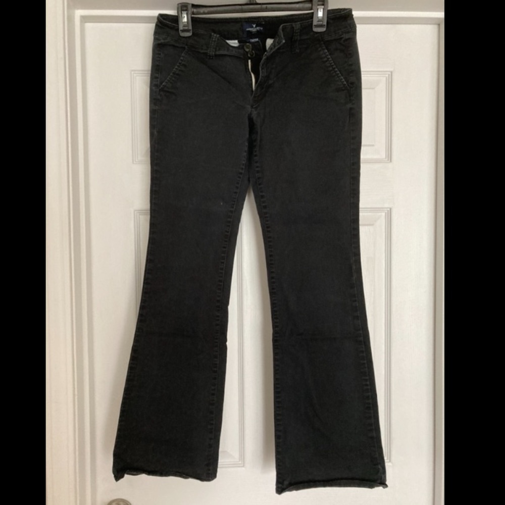 Black AE size 6 pants